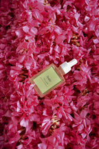 Buttr Balancing Hair Serum with Neem and Basil Extracts for Oil Control and Healthy Scalp